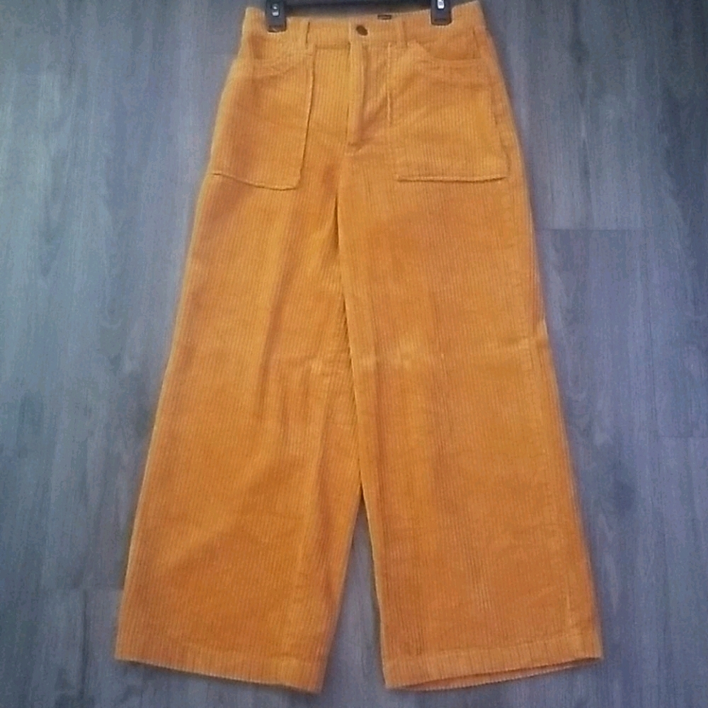 Forever 21 - cropped pants - size (small)